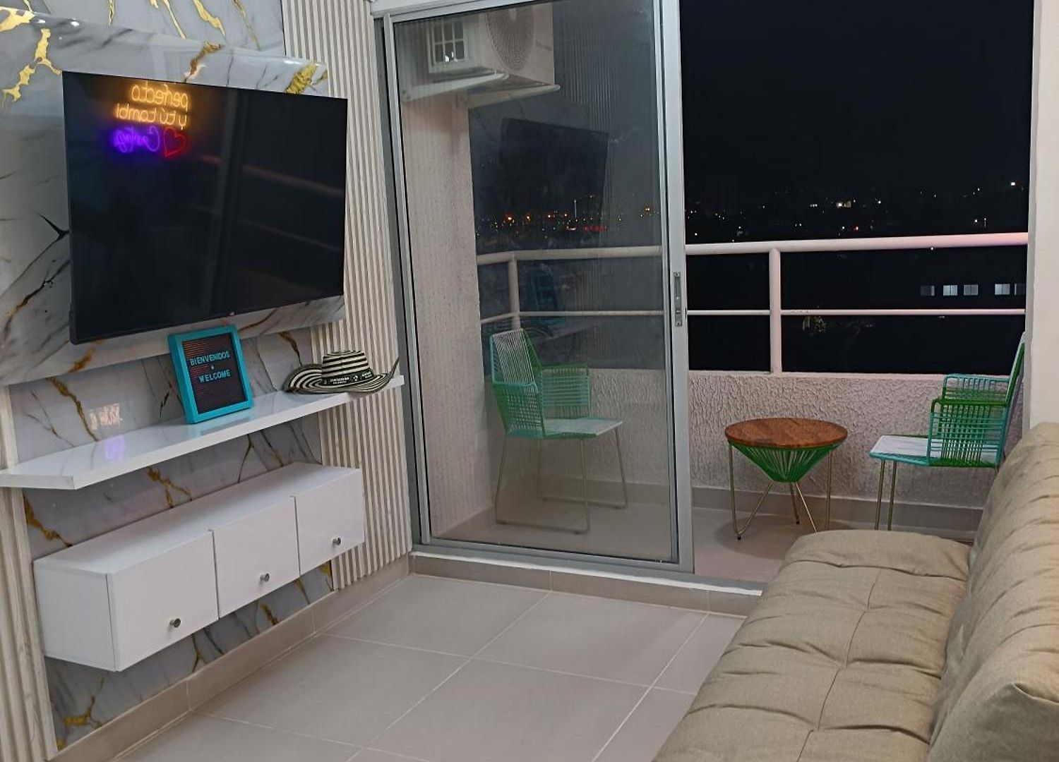 Torre 811 Apartamento *